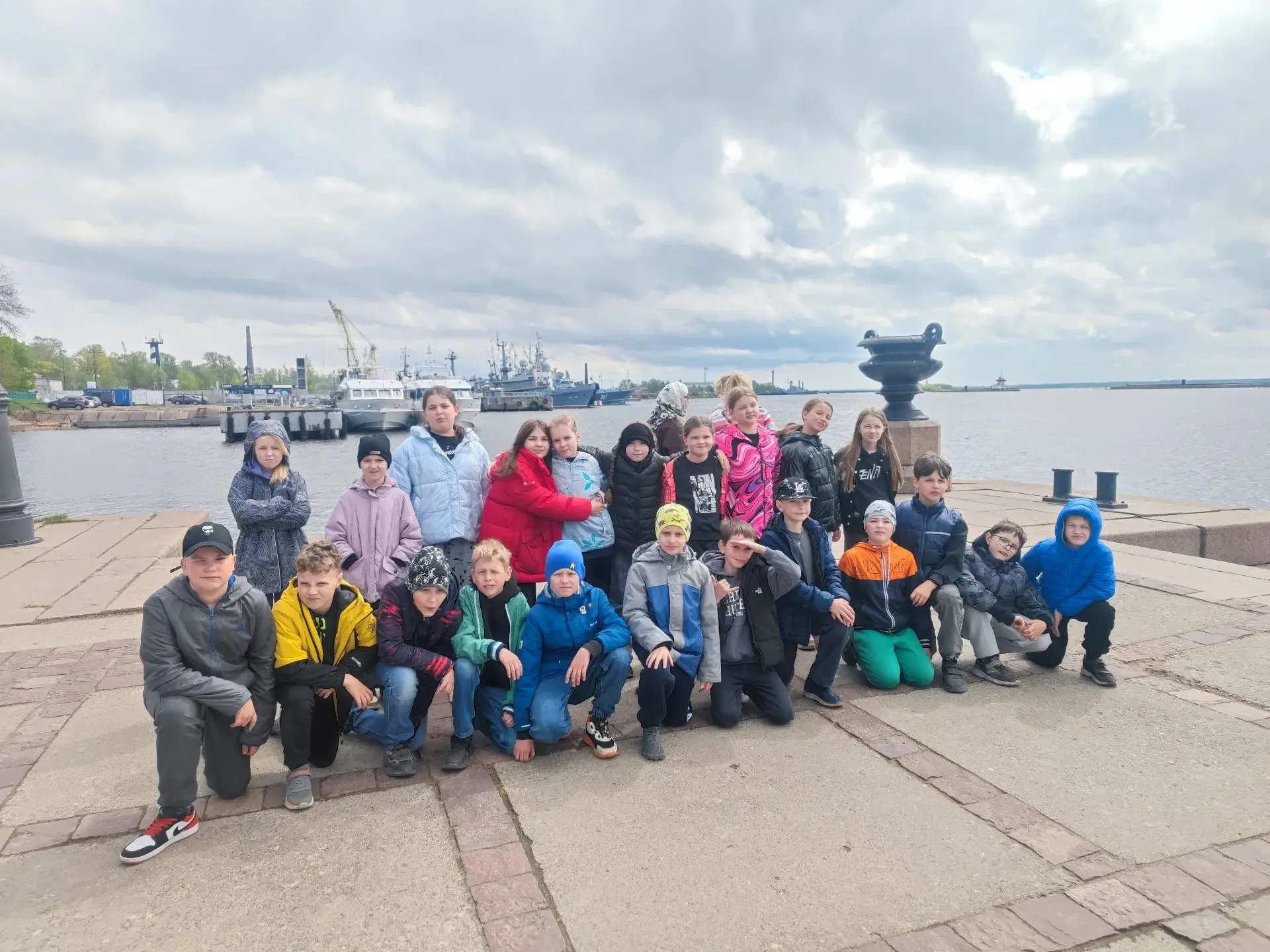 🚢 Путешествие в город морской славы!  14 мая ученики 3В класса отправились в Кронштадт — город с бог