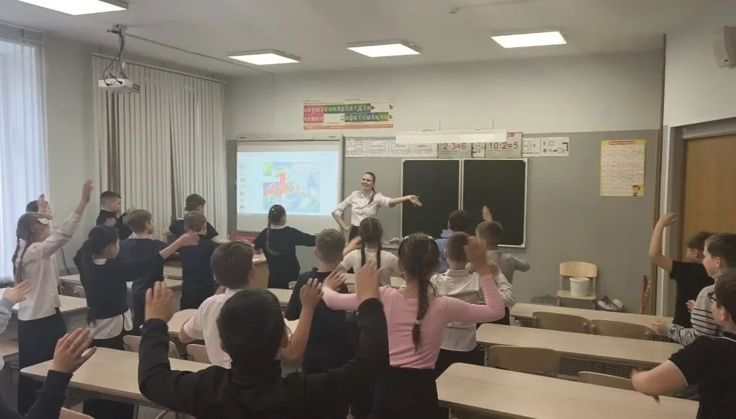 🎈1 мая — День весны и труда! 🎈  В честь этого праздника советник директора по воспитанию Рооп Елена 