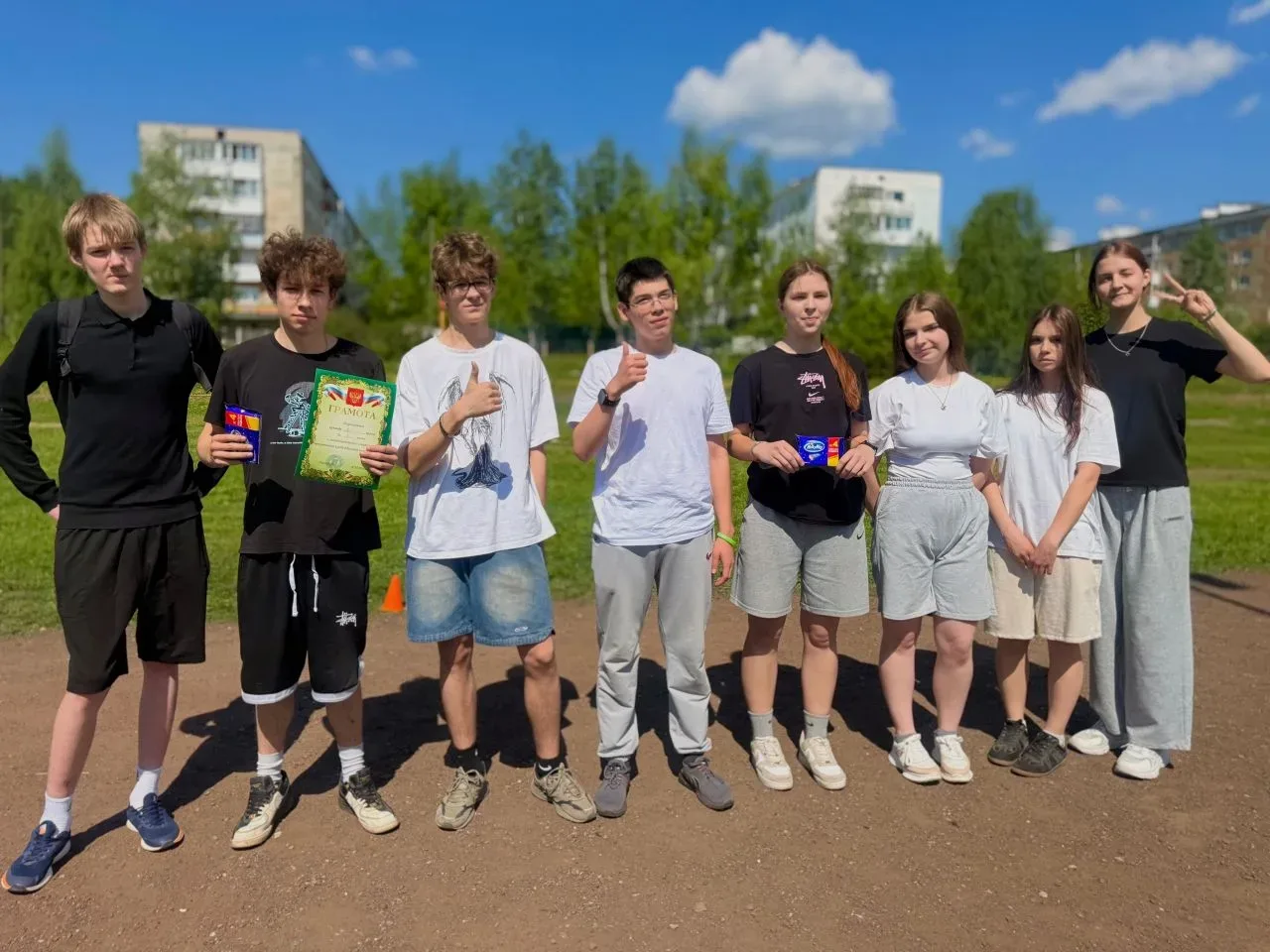 Школьная эстафета — яркое завершение учебного года!  Финальная эстафета стала настоящим праздником д