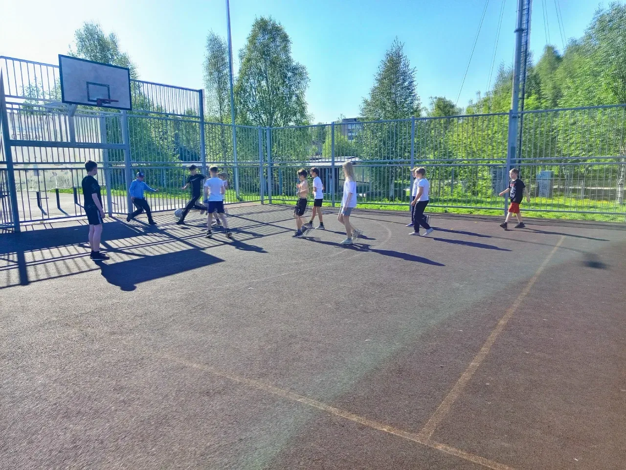 ФУТБОЛ В ШКОЛЕ  Лето — идеальное время для футбола! ⚽️  В рамках всероссийского проекта «Футбол в шк