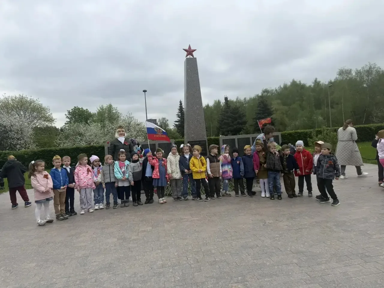 🔥 Но память живёт в наших сердцах...  Мы хотим вернуться на несколько дней назад и показать, как сам