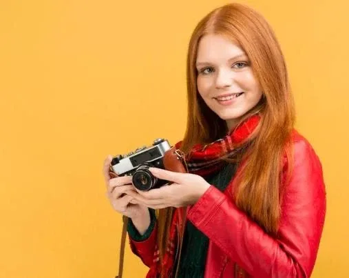 📢 Уважаемые ученики и родители!  Наша школа открывает набор в 10‑й предпрофессиональный медиакласс н