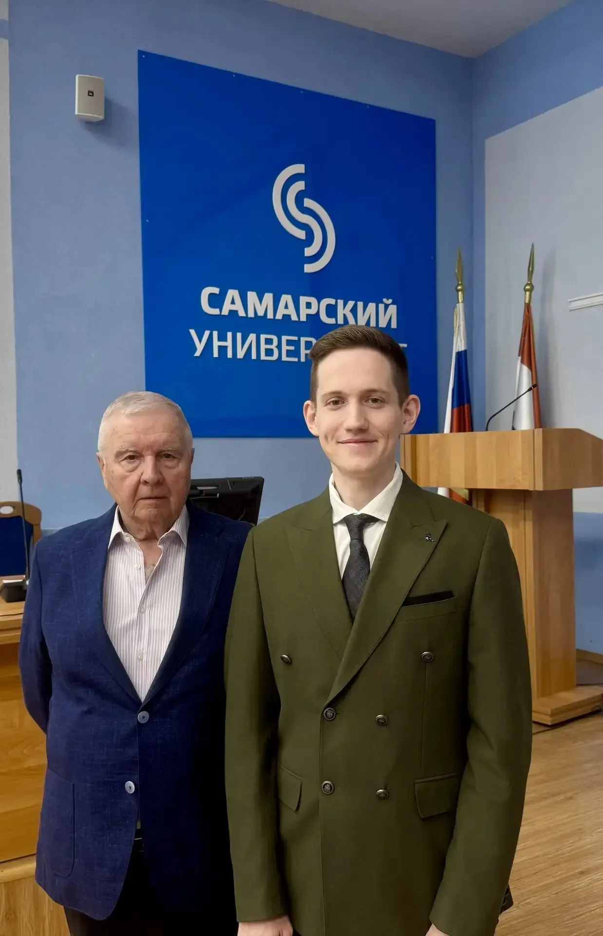 Наш преподаватель физики защитил кандидатскую!  Поздравляем Мушина Фёдора Юрьевича с успешной защито