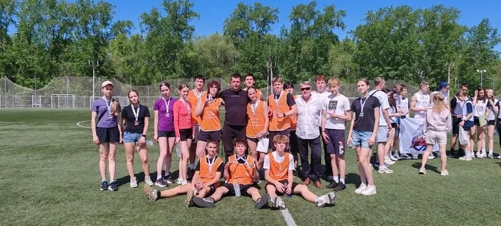 🏃🔥Эстафета года в Индустриальном районе: 300 участников, 2 медали и море эмоций!   Сегодня стадион л