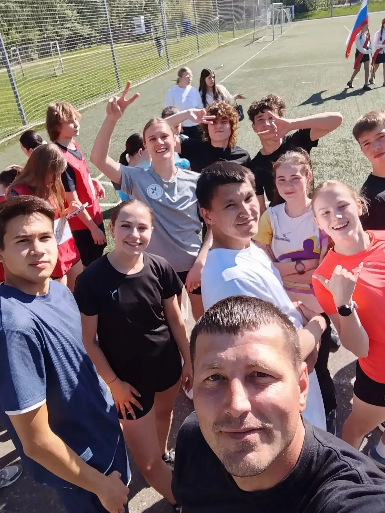 🏃🔥Эстафета года в Индустриальном районе: 300 участников, 2 медали и море эмоций!   Сегодня стадион л