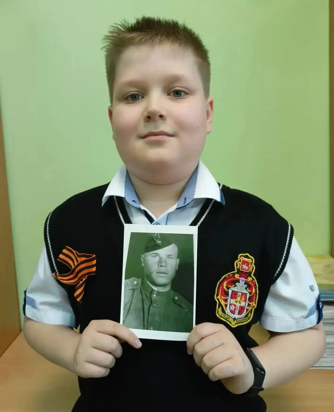 Бессмертный полк: связь поколений Мы уже рассказывали, как обучающиеся начальной школы присоединилис