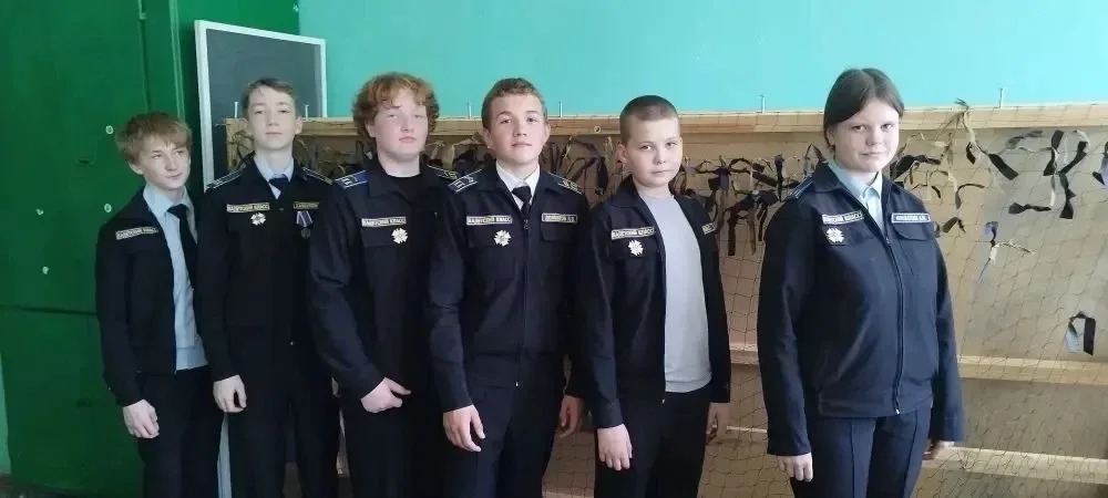 ⭐️Кадеты 7 класса нашей школы города Воинской Славы Коврова встретились с  волонтерской группой "Мис