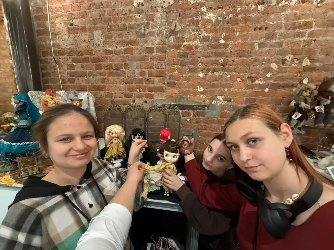 📅 С 14 по 17 мая ученики творческих мастерских «Мягкая игрушка» и «Твой стиль» участвовали в Междуна