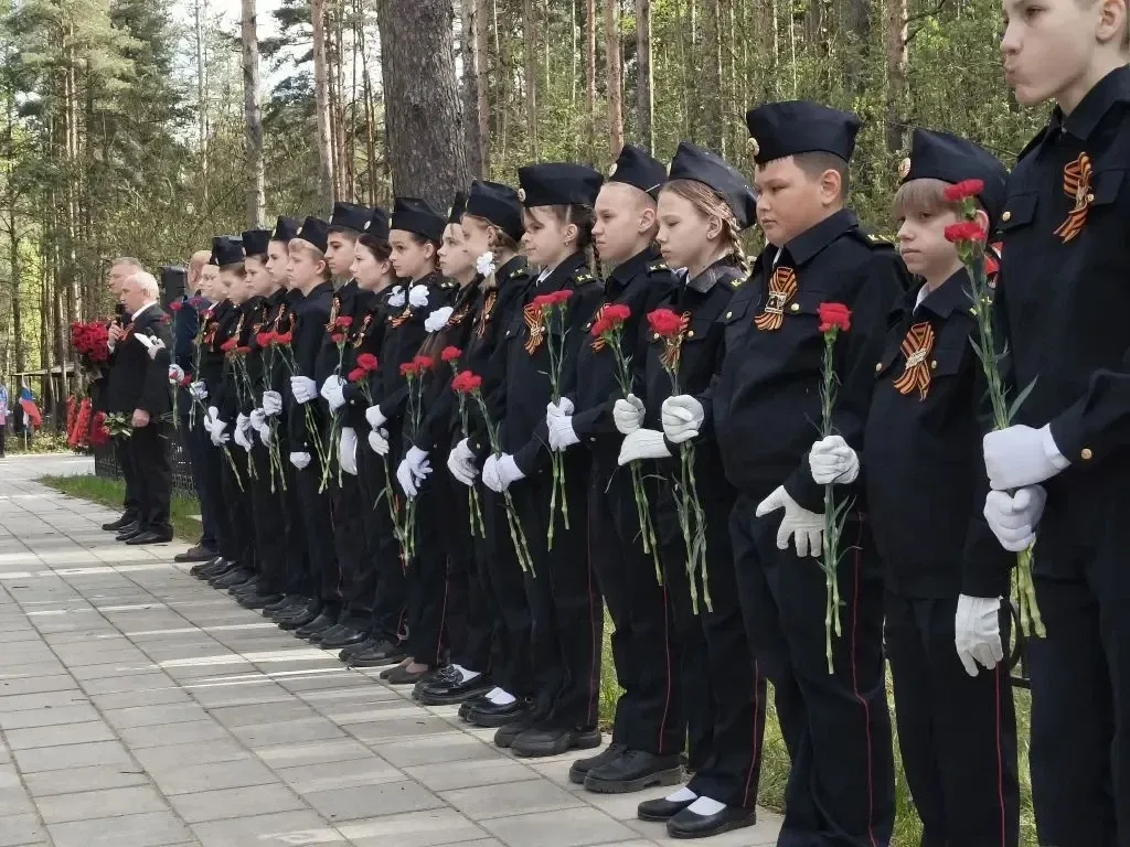 С Днëм Победы!   Для каждого кадета 9 Мая – не просто памятная дата, а день глубокого уважения к под