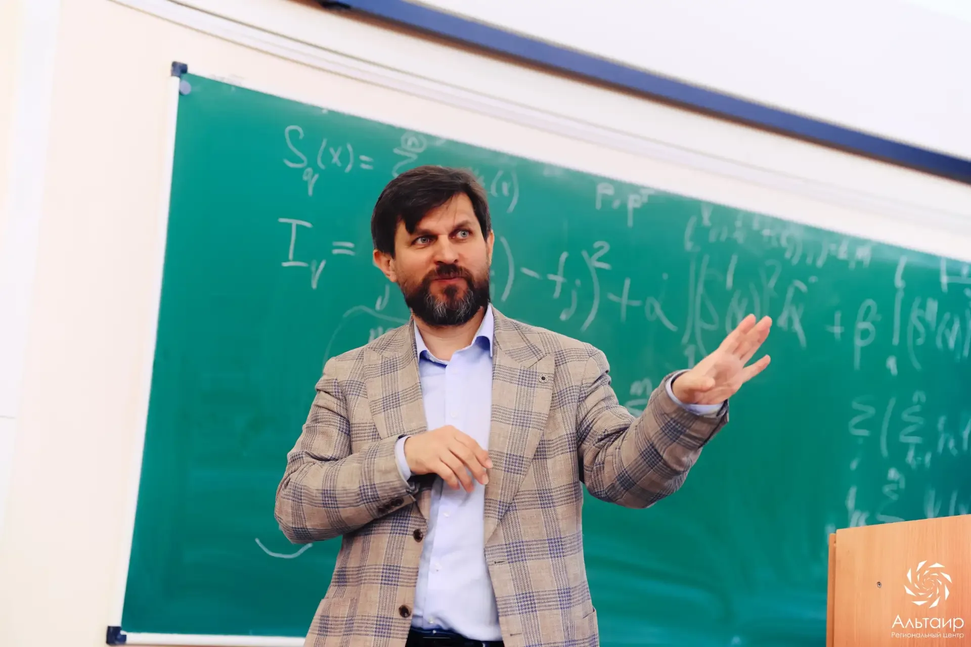 ✨ Региональная конференция по итогам НТО завершилась  14–15 мая на базе НГТУ проходила конференция, 