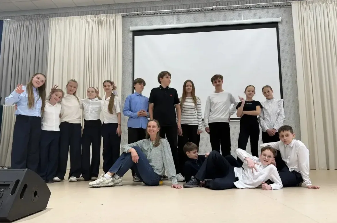 Мастер-класс от заслуженной актрисы для театральной студии «Закулисье»!   🎭Для школьной театральной 