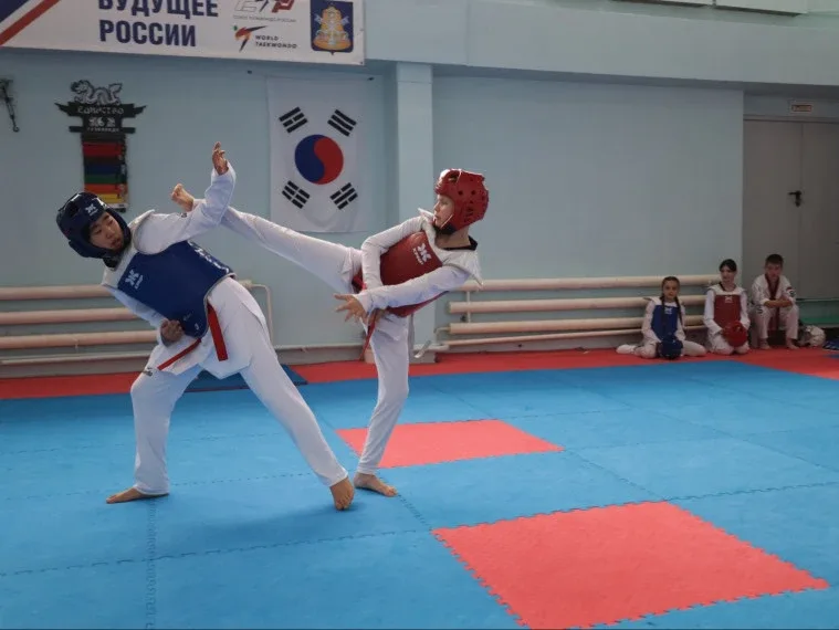 🥋 В Корсакове впервые прошел турнир по тхэквондо, посвященный памяти спортсменов -земляков, погибших