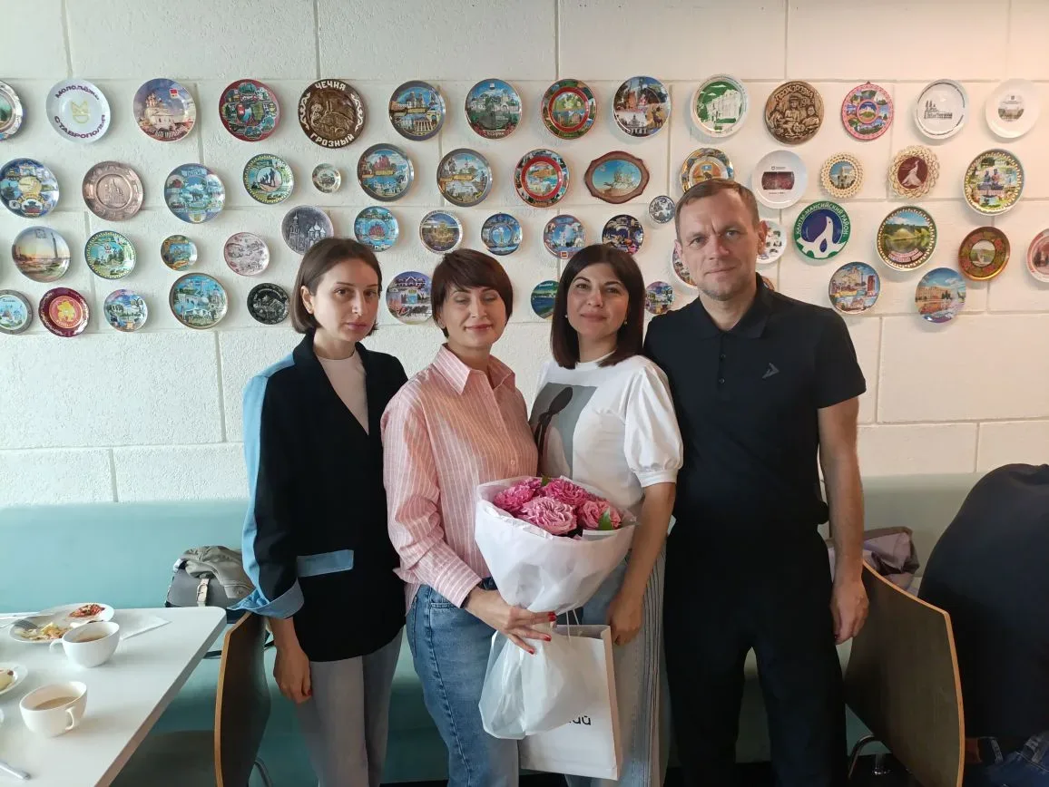Несмотря на то, что форум официально завершился, сегодняшнее утро в «Машуке» всё равно началось с тё