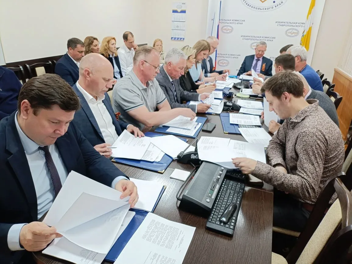 На Ставрополье продолжается работа по подготовке к предстоящим в сентябре выборам  На очередном засе