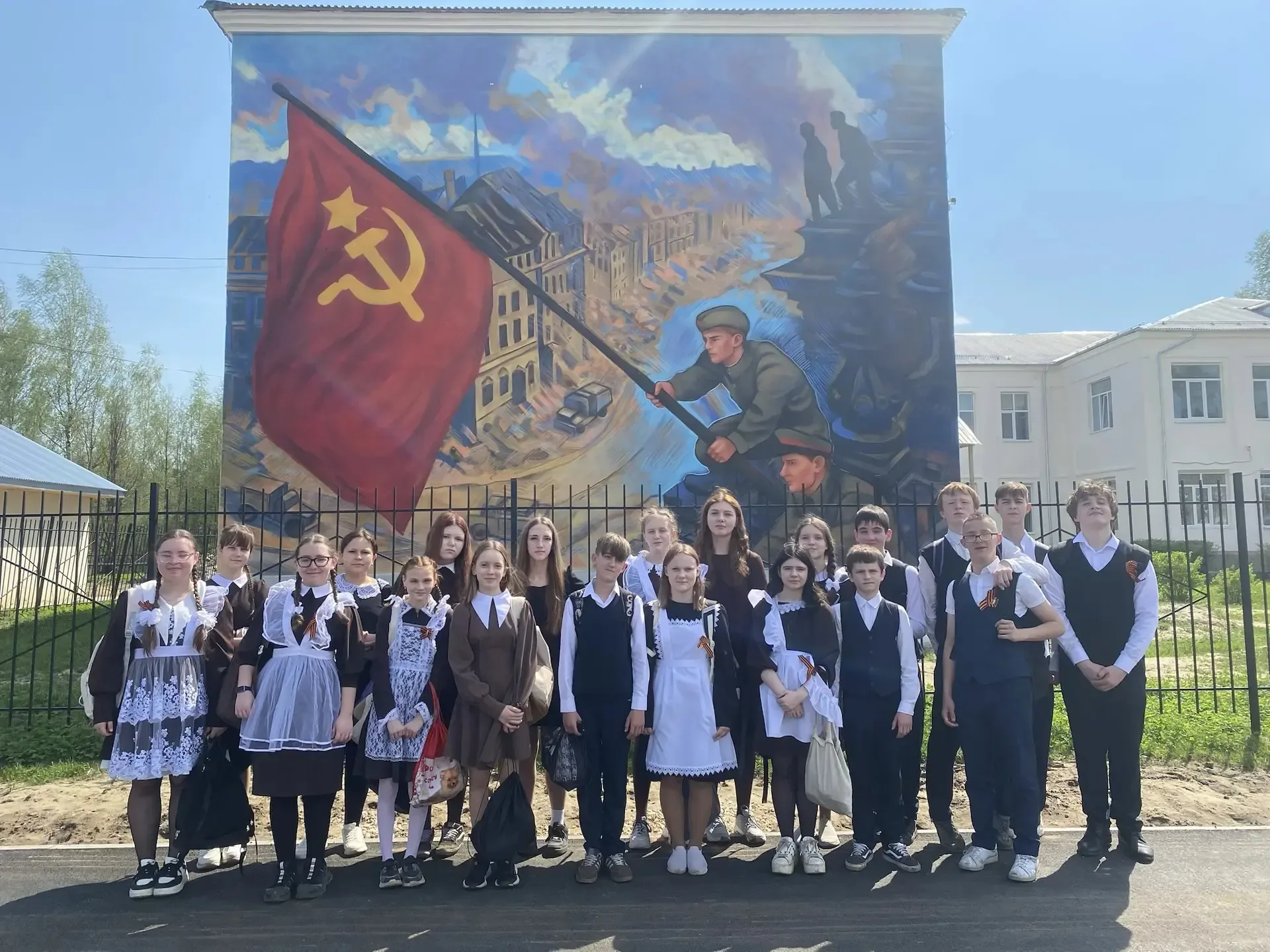 📌Акция "Мы помним!  Мы гордимся! " В преддверии Дня Победы, обучающиеся школы почтили память погибши
