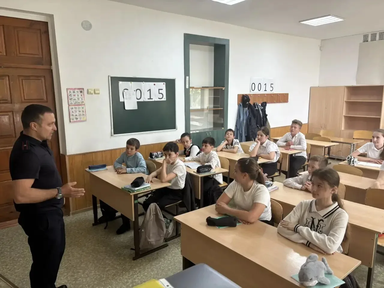 📣В преддверии летних каникул инспектор ПДН Ожегов Е. В. провёл профилактические беседы с учащимися  