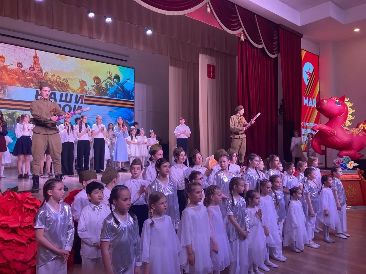 🎖 «За тех, кто не вернулся... Весна сорок пятого»  Под таким названием в нашей школе прошла литерату