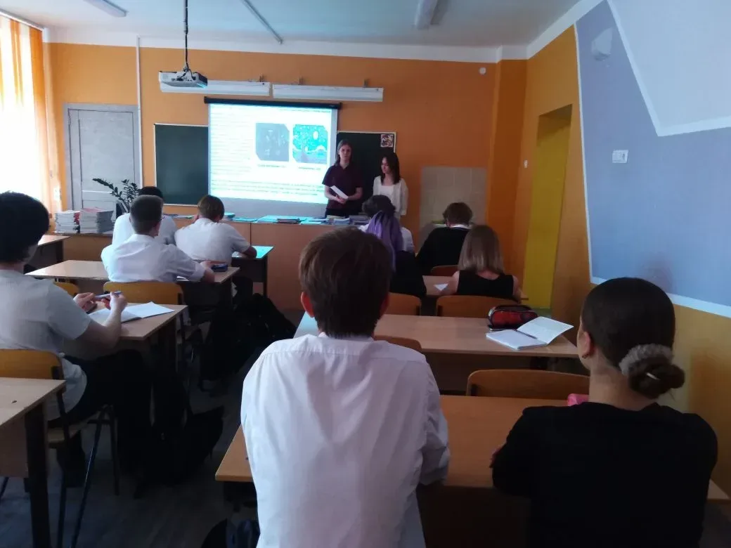 📚#Литературная гостиная — это форма организации деятельности, которая сочетает чтение, обсуждение ли