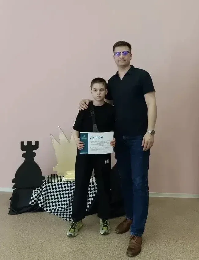 ♟️ В субботу проходил городской турнир по Шахматам среди семейных команд «Шахматная семья». Нашу гим