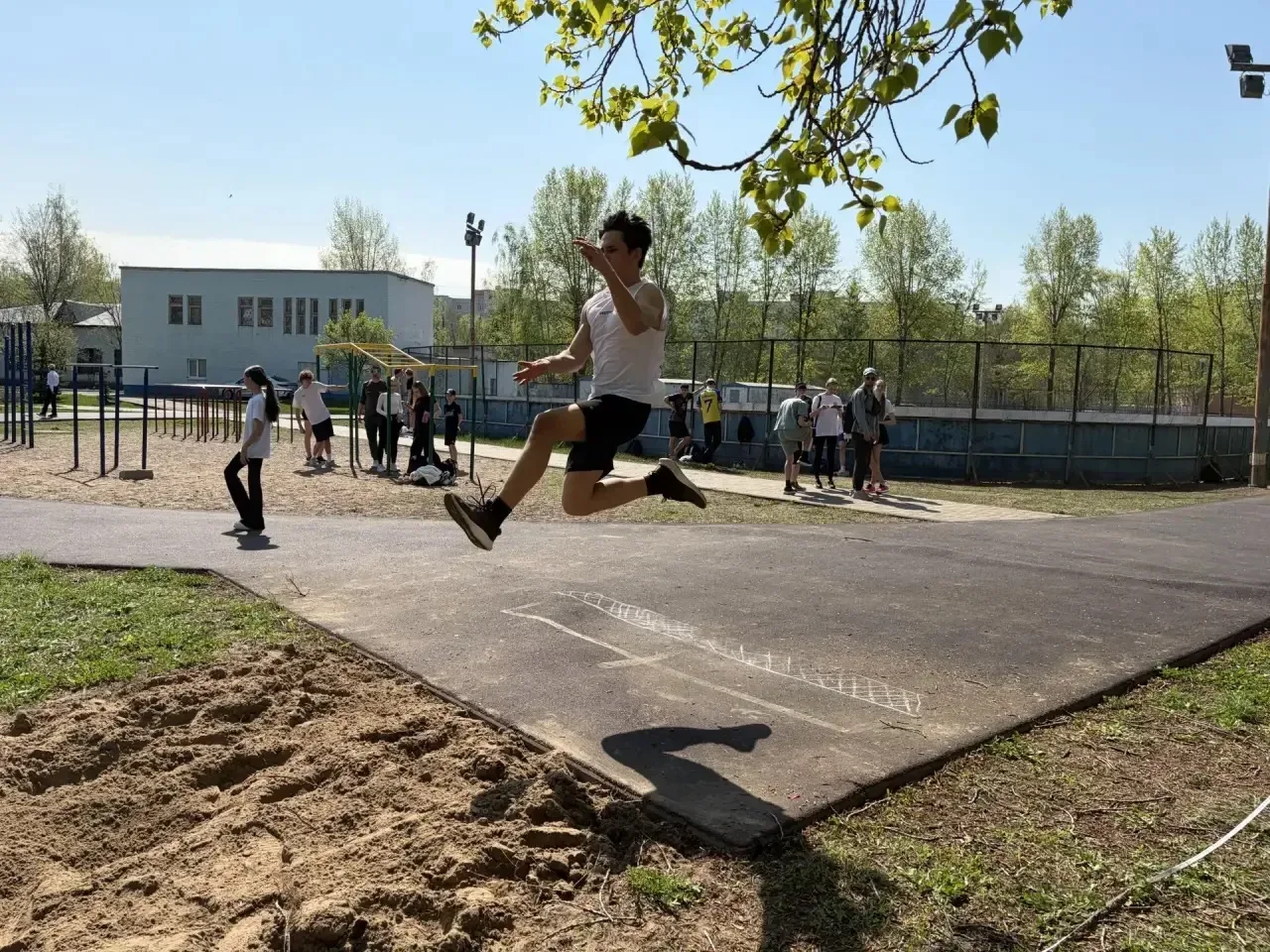 Наши победы в спорте!   В общем зачете среди юношей общеобразовательных учреждений Ново-Савиновского