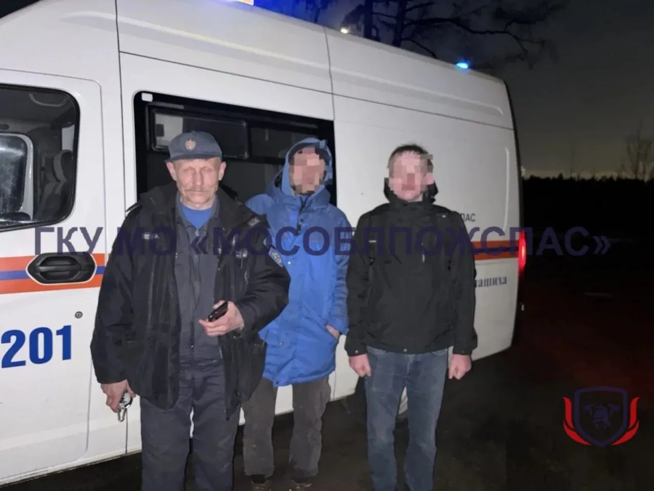 👍 Заплутали в ночном лесу: спасатели нашли двоих заблудившихся ⚡️  🌲Вчера ночью двое приятелей отпра
