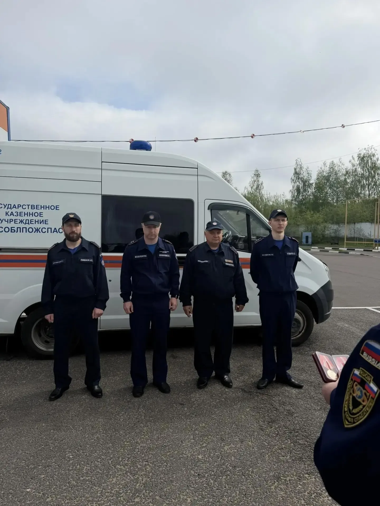 😱 В квартире с включенной газовой плитой! Работников ПСЧ-259 наградили за спасение ребёнка 🏅  📍В окр