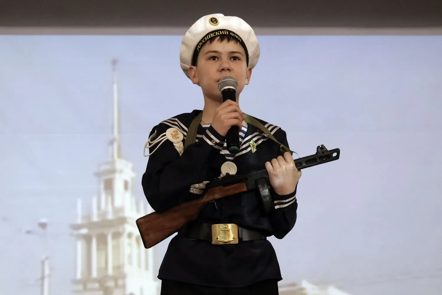 Ученики Гимназии  представили трогательную литературно-музыкальную композицию «Переправа», посвящённ