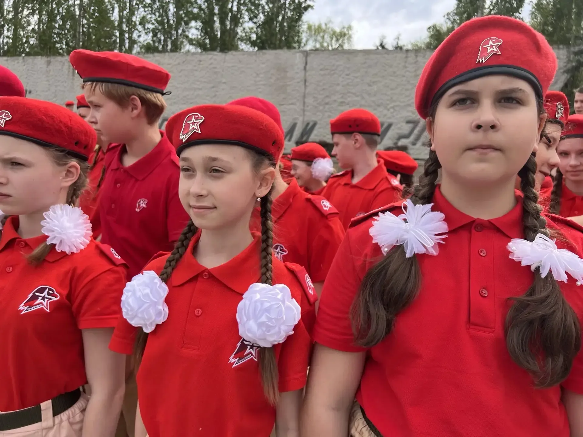 🇷🇺 Клятва на главной высоте России  Сегодня, 14 мая, на Мамаевом кургане, у стен легендарного мемори