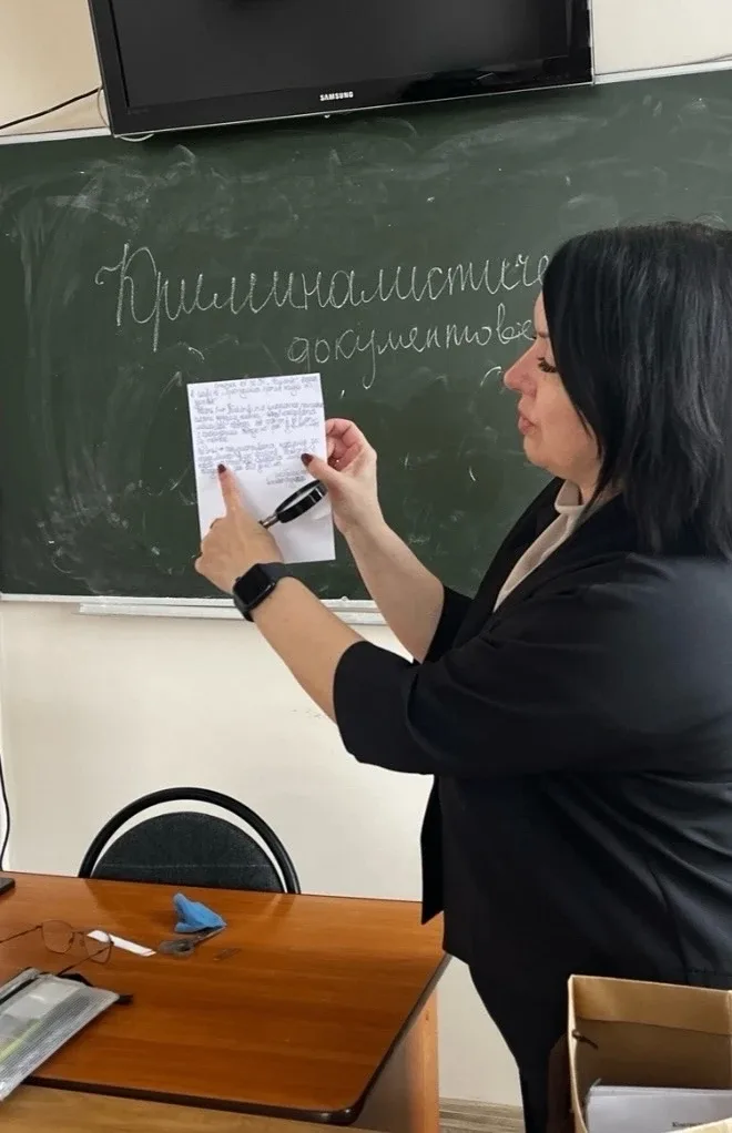 На криминалистическом полигоне ПГУ прошло занятие кружка «Юный криминалист»  Руководитель кружка, пр