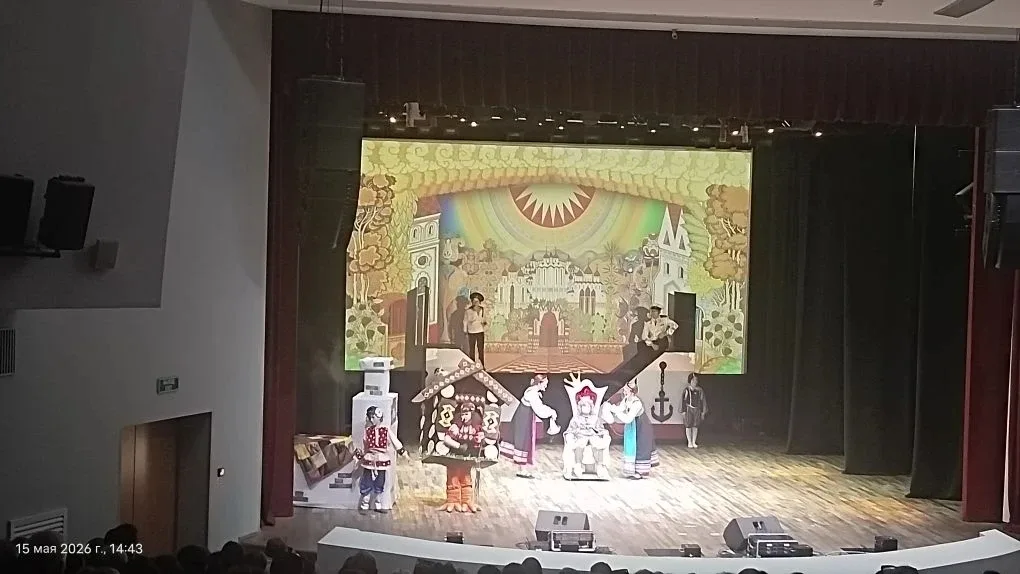 📌Ученики нашей школы приняли активное участие в празднике 90‑летия  ГДЮЦа.  👫Наши ученики выступили 