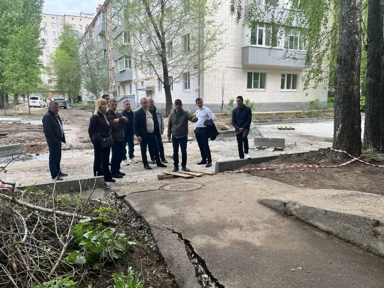 🏡Как преображается район? Обсуждаем «Наш двор» на Карбышева  Сегодня глава администрации Советского 