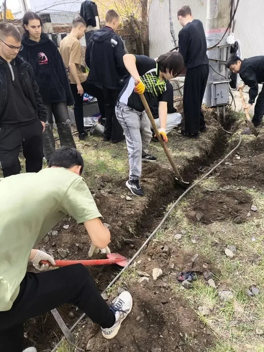 ЭЛС.9-24-1 в деле: ревизия электропривода и поиск кабеля разъединителя ⚡🔧🛠️  Практика продолжается. 