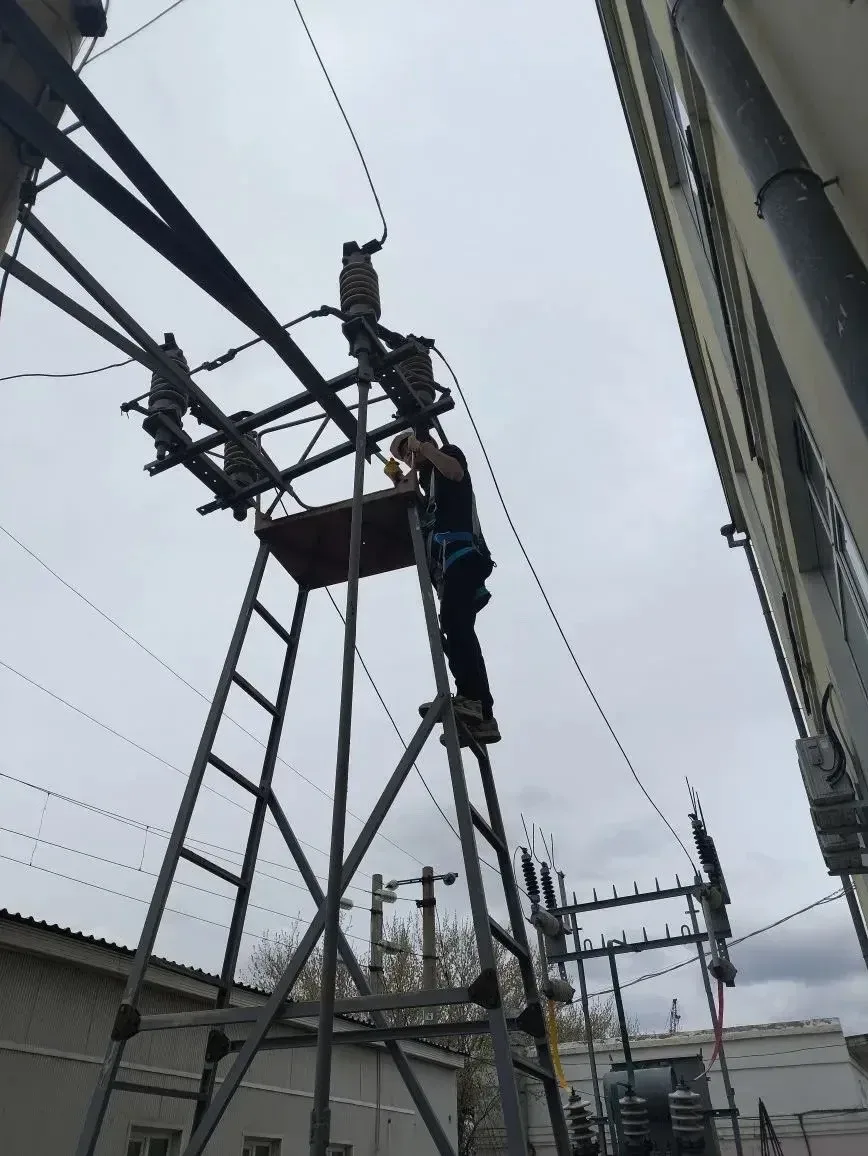 ЭЛС.9-24-1 в деле: ревизия электропривода и поиск кабеля разъединителя ⚡🔧🛠️  Практика продолжается. 