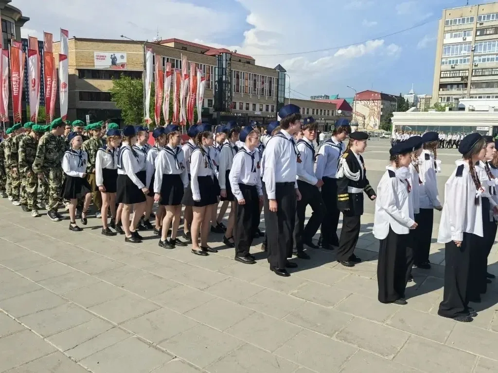 ГОРОДСКОЙ СМОТР СТРОЯ И ПЕСНИ: ОТРЯД «СЛАВА» В ДЕЛЕ 🎖️  В Тюмени прошёл городской смотр строя и песн
