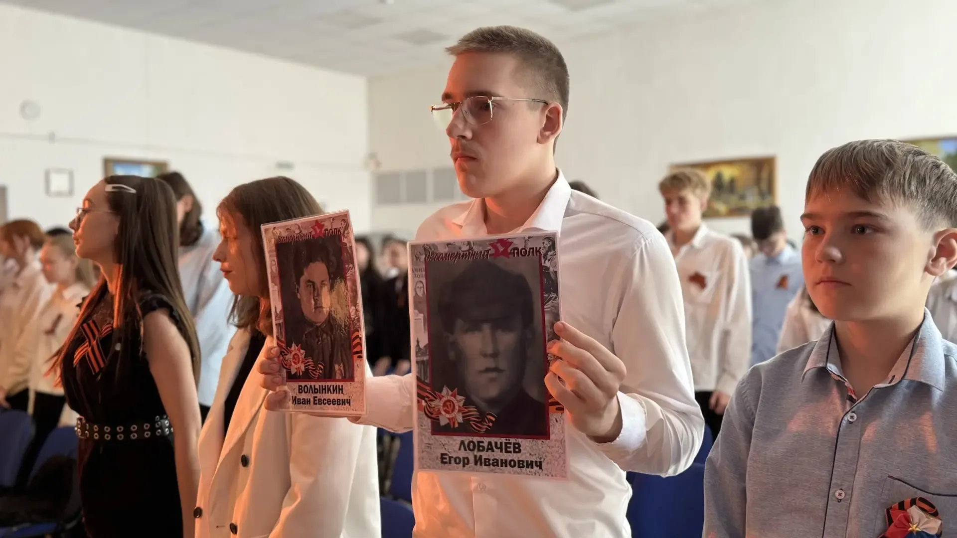 ТОРЖЕСТВЕННЫЙ МИТИНГ В ЛИЦЕЕ, ПОСВЯЩЁННЫЙ 9 МАЯ 🕯️  В нашем лицее прошёл торжественный митинг, посвя