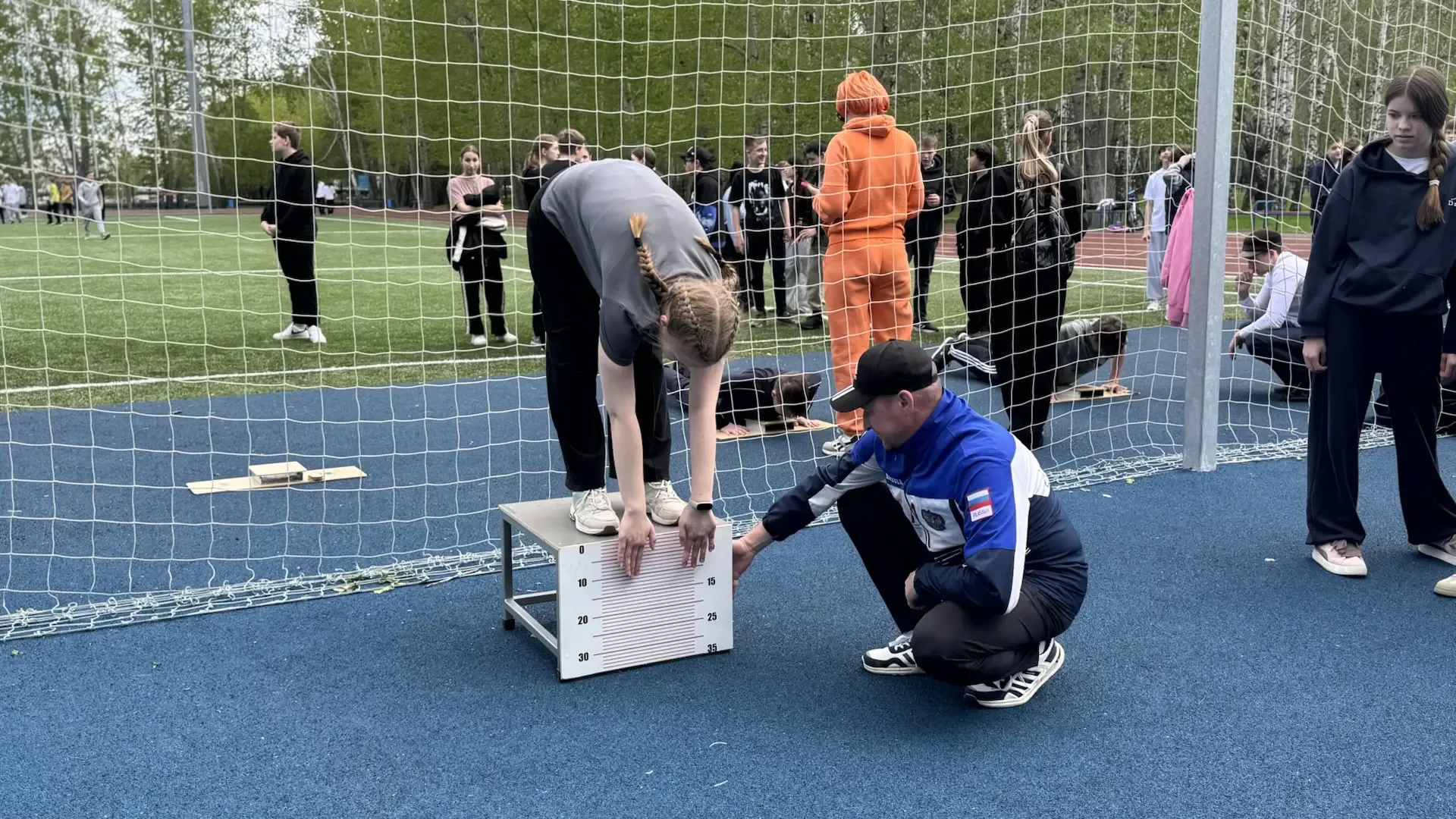 ФЕСТИВАЛЬ ГТО В ЛИЦЕЕ: СЕДЬМЫЕ КЛАССЫ ПРОВЕРИЛИ СВОЮ СИЛУ 💪🏅  В нашем лицее прошёл фестиваль ГТО сре