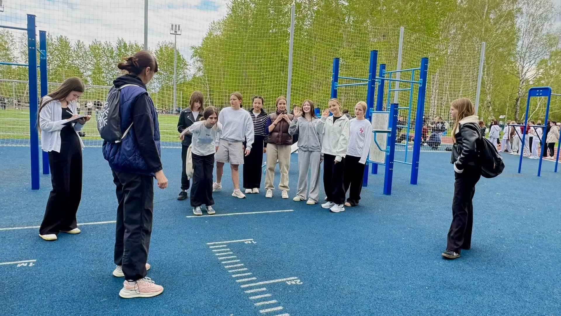 ФЕСТИВАЛЬ ГТО В ЛИЦЕЕ: СЕДЬМЫЕ КЛАССЫ ПРОВЕРИЛИ СВОЮ СИЛУ 💪🏅  В нашем лицее прошёл фестиваль ГТО сре