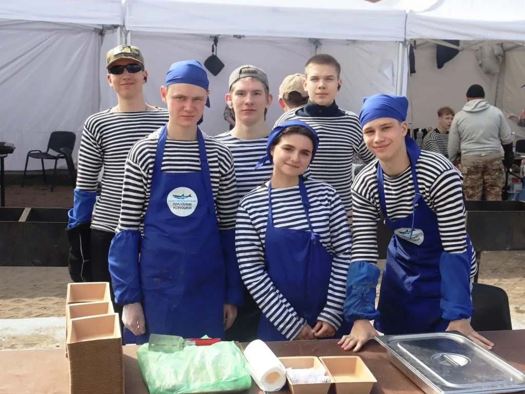 🐟 На территории Петропавловской крепости, вдоль Кронверкской куртины, прошёл яркий и масштабный Санк