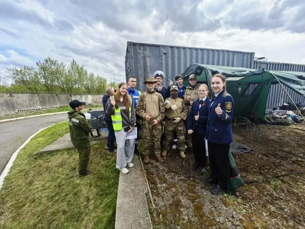 🔥 На учебно-тренировочном полигоне федеральной противопожарной службы в Невском районе прошли соревн