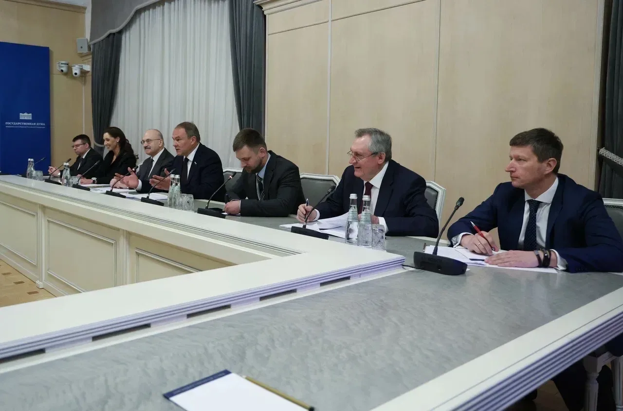 По традиции мы много внимания уделяем реакциям угасающего гегемона. Что сказал Трамп, что не сказал,