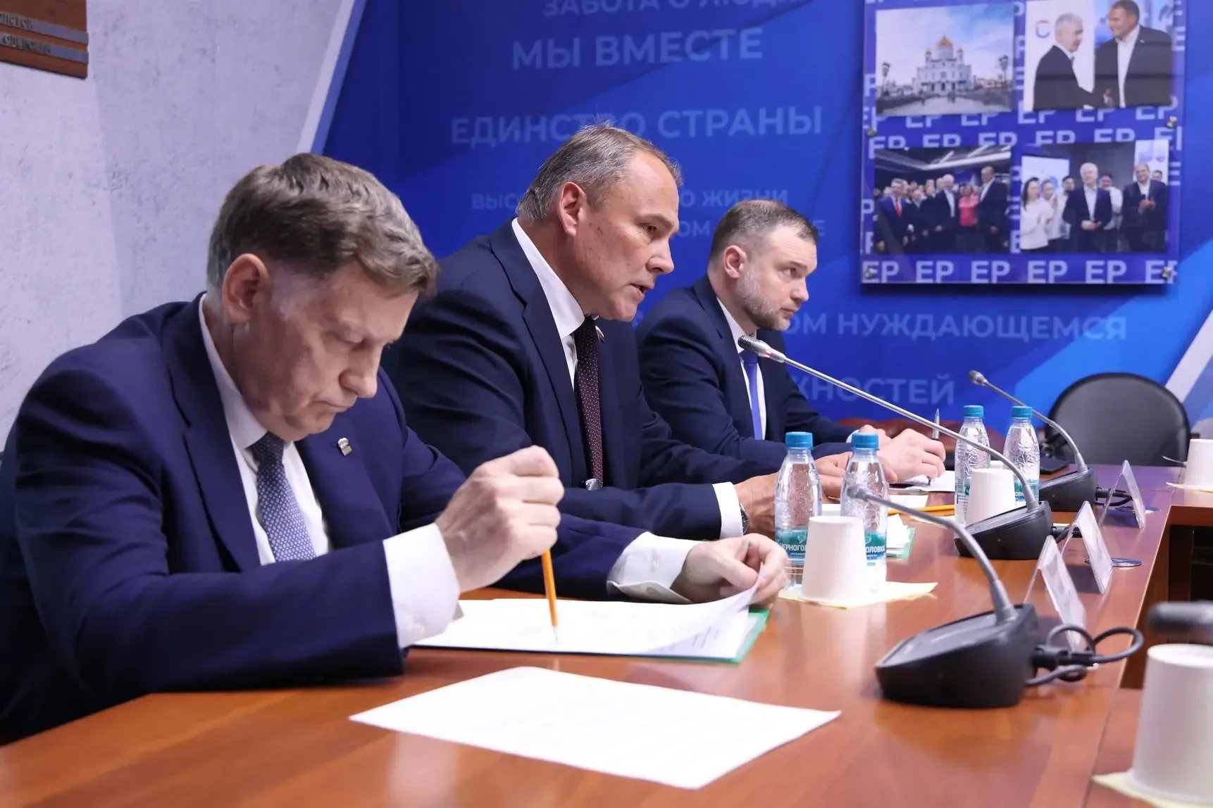 Состоялось заключительное в этом созыве заседание Межфракционной депутатской группы по защите христи