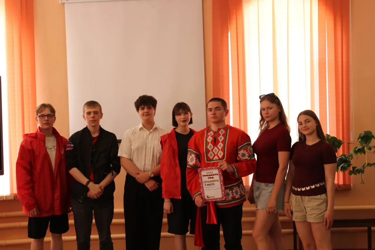 🎓 Сезон «ГорькийКВИЗ» завершён — а у нас БРОНЗА! 🥉  Команда «Фокус+» Елецкого техникума железнодорож