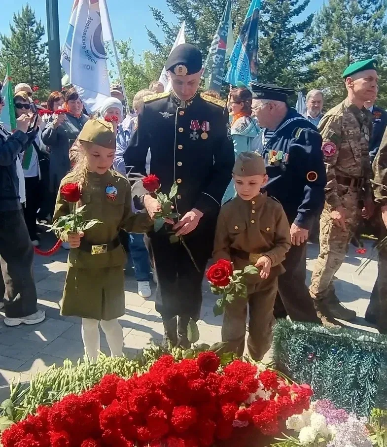В парке Пограничников открыли памятник «Участникам и волонтёрам СВО»  Сегодня в парке Пограничников 