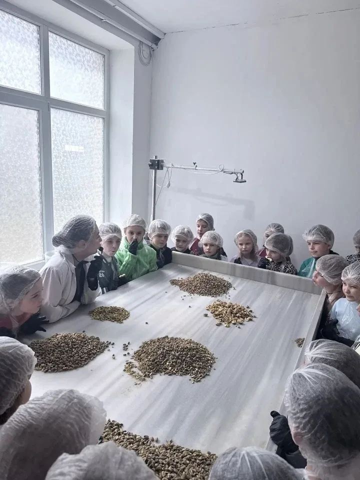 "КЛАССНЫЕ" НОВОСТИ" 👍  24 апреля учащиеся 2-А класса  (кл.рук. Харитонова О. В.) побывали увлекатель