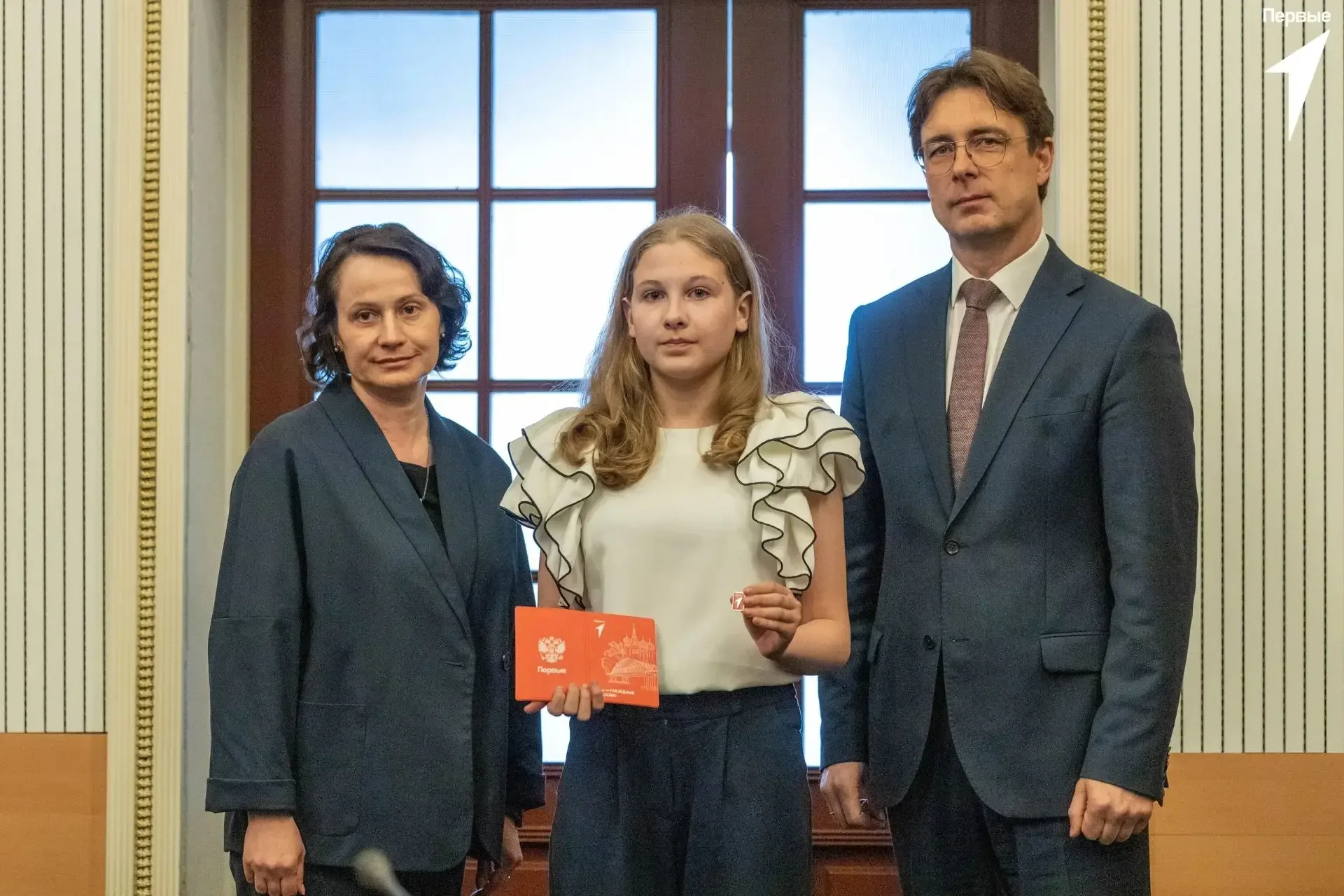 🎉 Первый паспорт – первый шаг во взрослую жизнь!  Обучающиеся нашей школы стали участниками торжеств