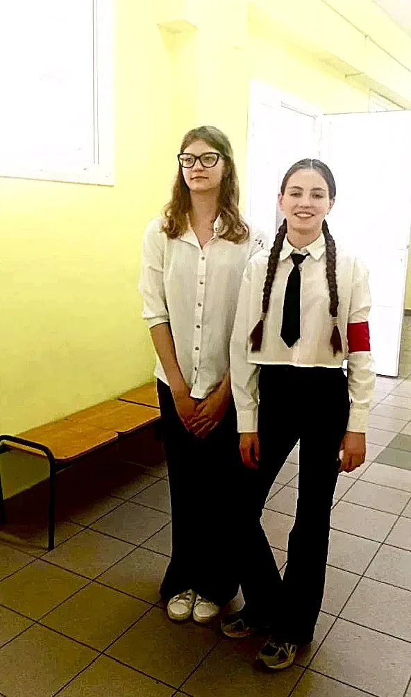 🏣❤️В заботе о школе: дежурная быль  👩‍🏫О  нещадное, но нежно любимое солнце... Ты и подарок, и наказ
