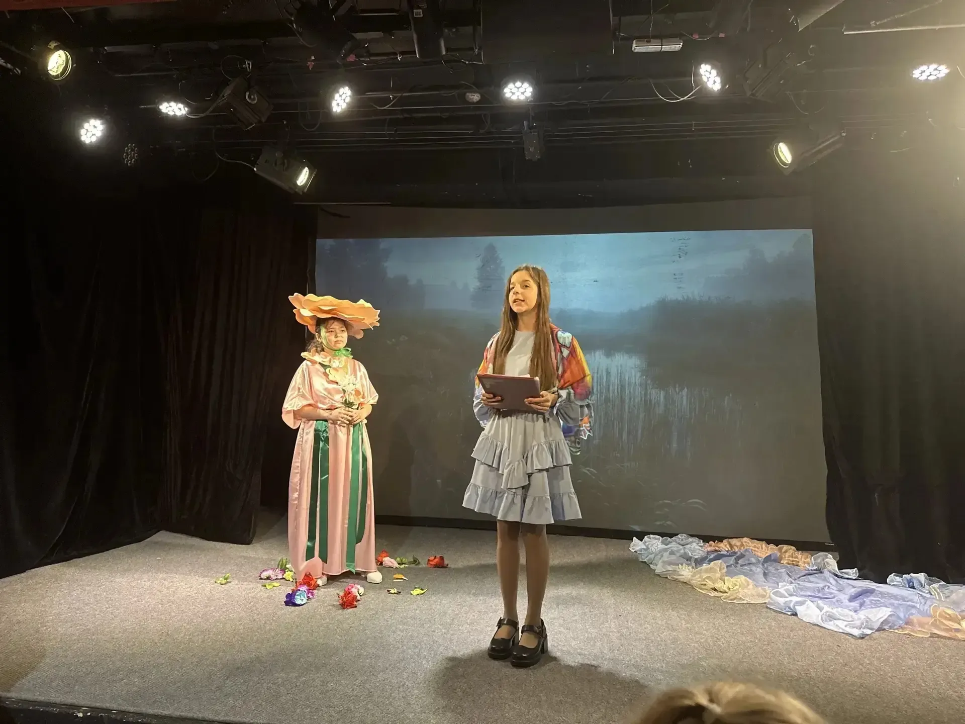 🏣🪞✨Мы в зеркале событий: музыкальный спектакль🎼🎶  🎭17 мая  юные актеры  Музыкального театра МБОУ СОШ