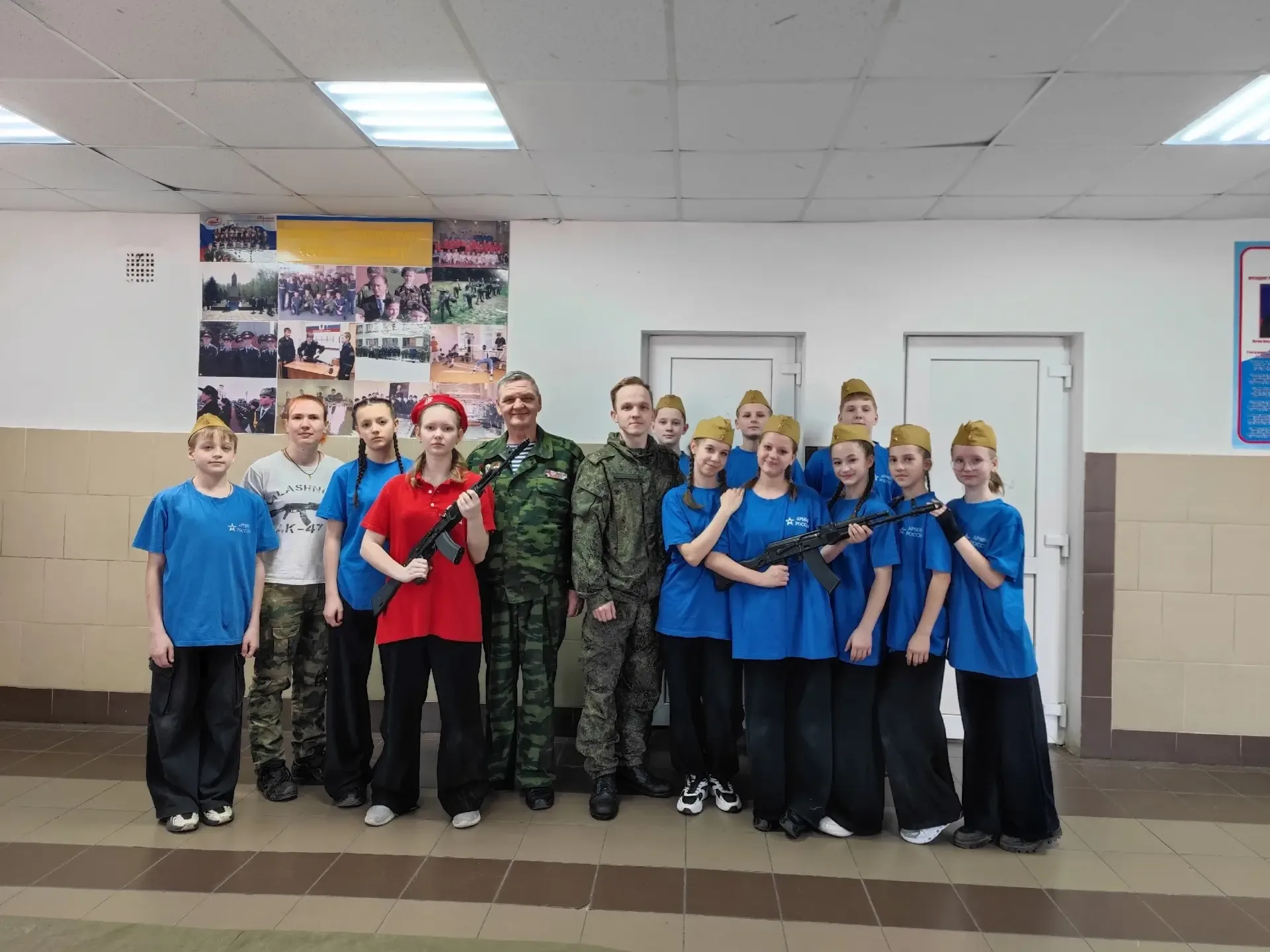 Сегодня наша команда  «Крепкие орешки 36» — победители городской игры «Зарница-2.0» , защищает честь