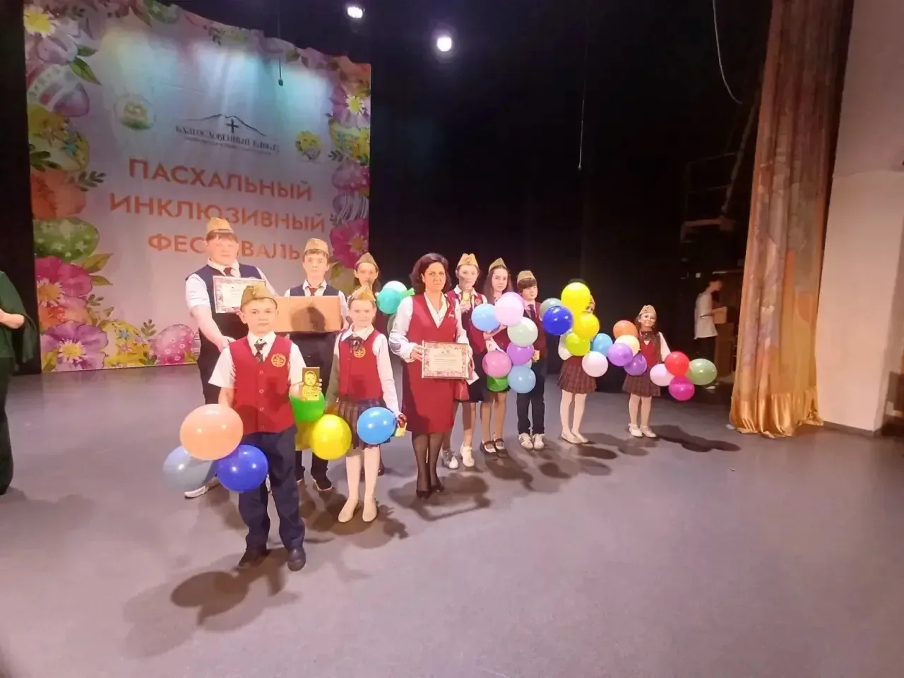 🎶 НАШ КОЛЛЕКТИВ «ОЗОРНЫЕ ЛОЖКАРИ» — УЧАСТНИК КРАЕВОГО ПАСХАЛЬНОГО ИНКЛЮЗИВНОГО ФЕСТИВАЛЯ!  В Ессенту