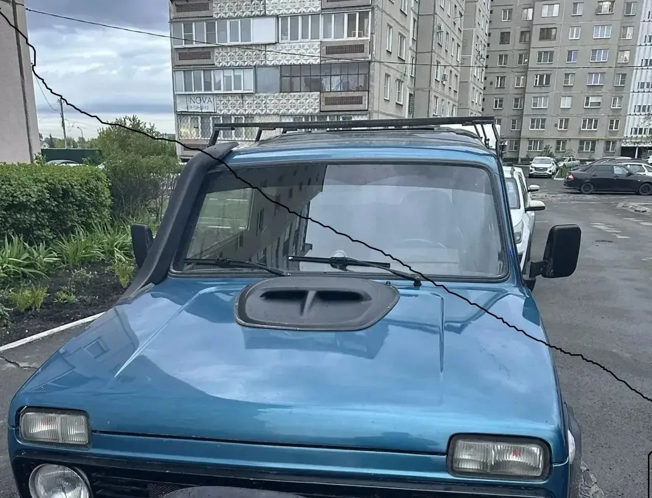 Молодой человек из Челябинска, возрастом 22 года, совершил угон «Нивы» и в результате попал в аварию
